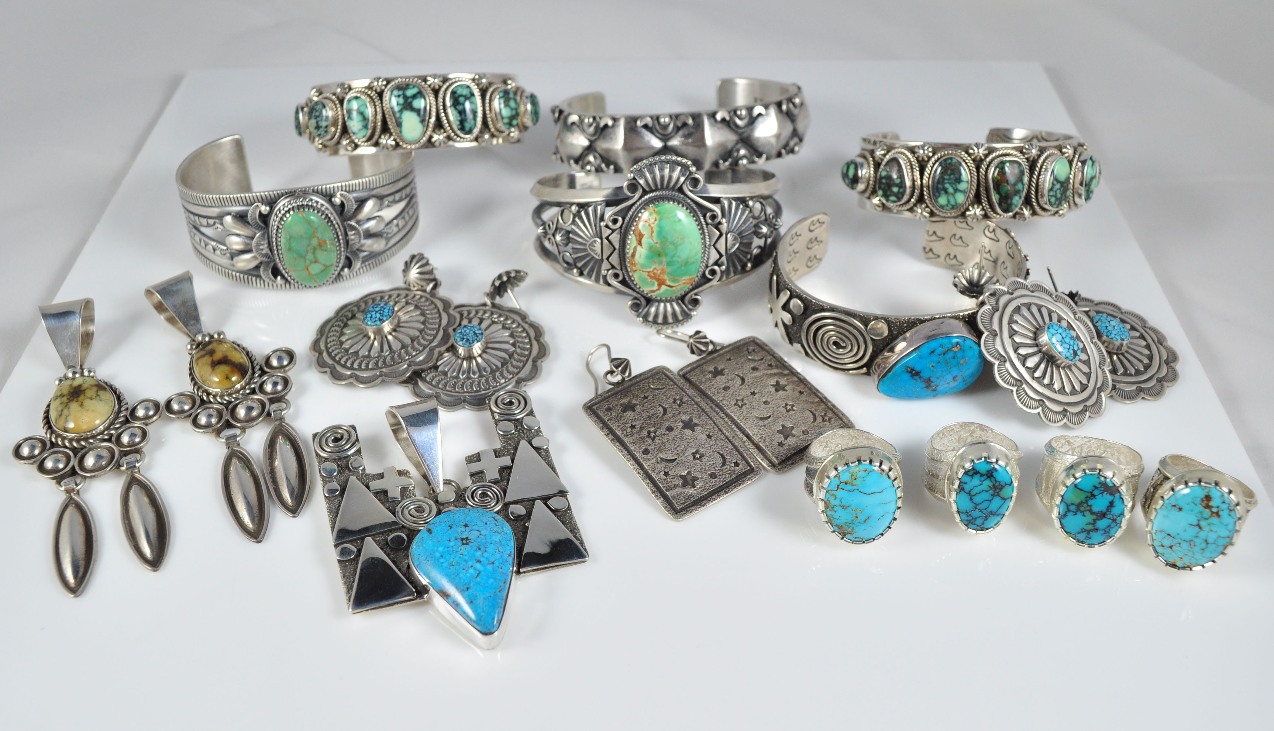 Blue Gem Silver – Fine Native American Jewelry
