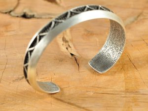 Navajo Sterling Silver Handmade Tufa Cast Stacker Bracelet Signed By Monty Claw