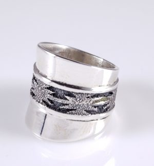 Navajo Sterling Silver Wide Saddle Band Style Ring Handmade By Alfred Joe